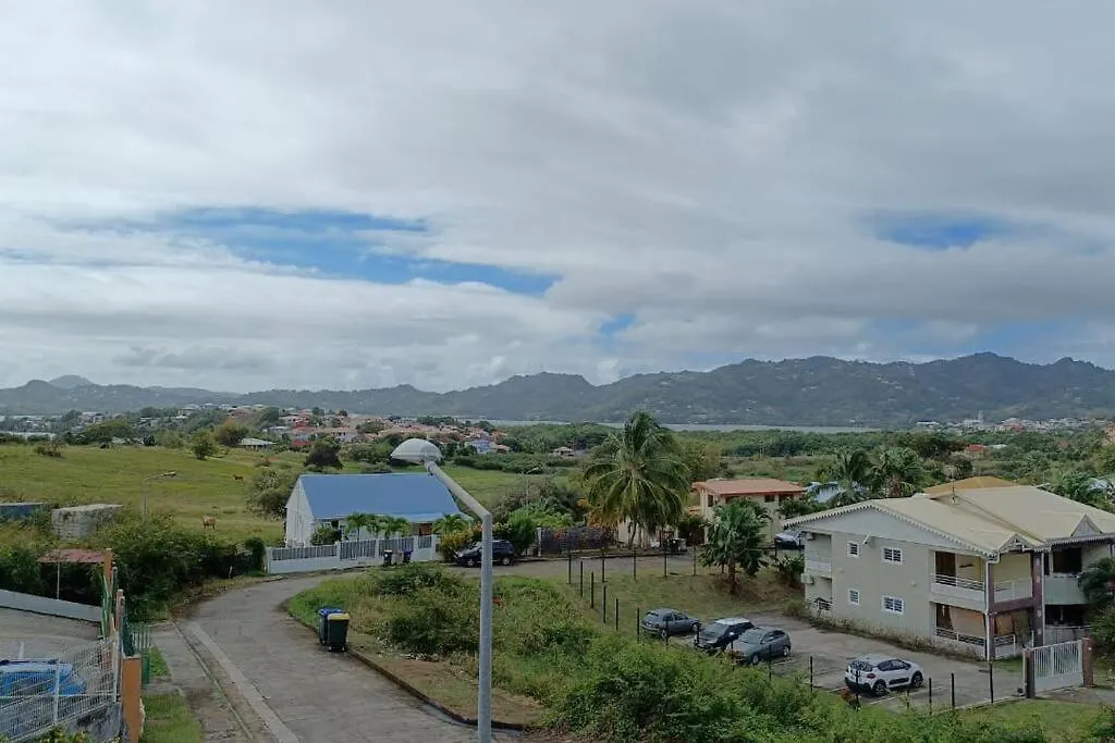 A 10Min De La Plage, Agreable Appartement Lumineux Le Robert